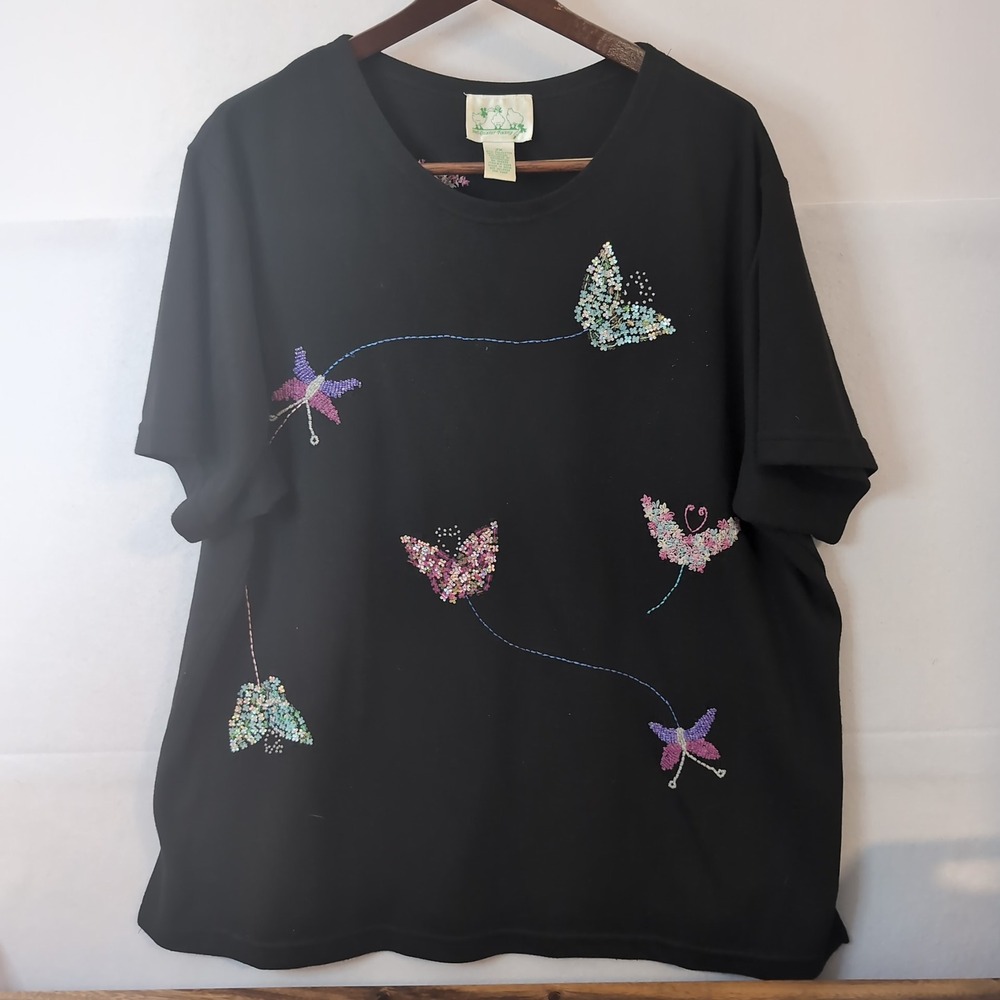 Quacker Factory Black Butterfly Dragonfly Sequin Embroidered Top 2X A-0028